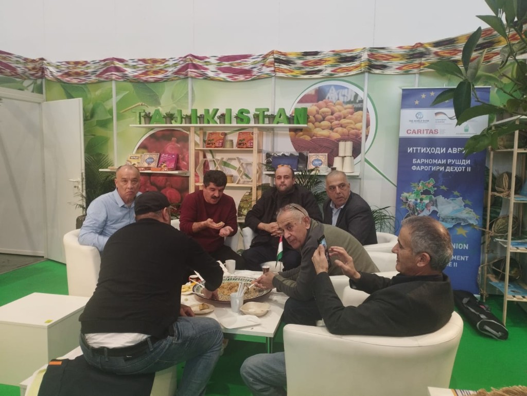 Tajikistan booth at International Green Week – meeting and shared meal with partners